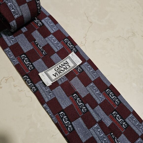 Vintage Gianni Versace Silk Aztec Designer Logo Men’s Neck Tie Made In Italy - Picture 8 of 10